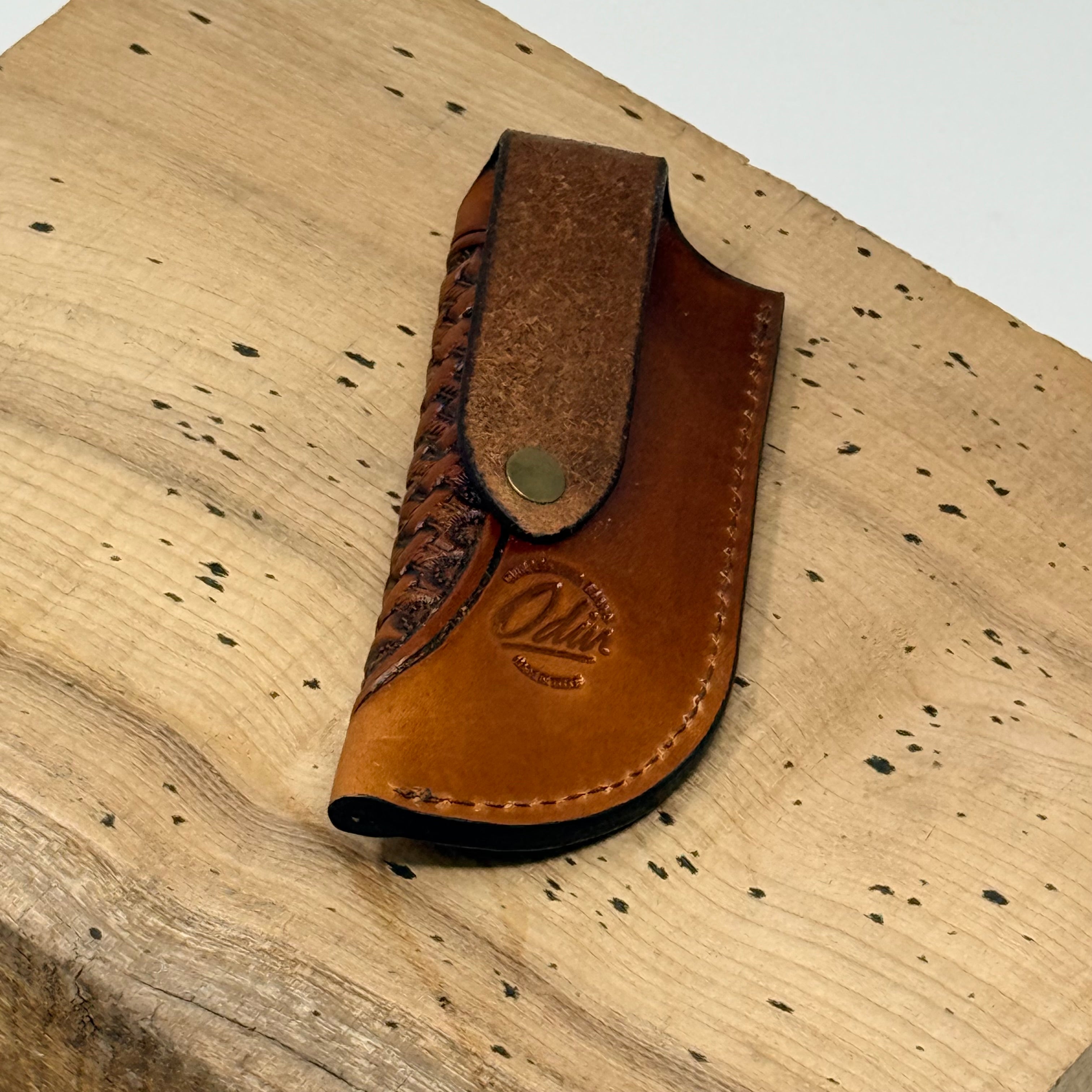 Tooled Buck Knife Sheath – Basket Stamp Brown / 006