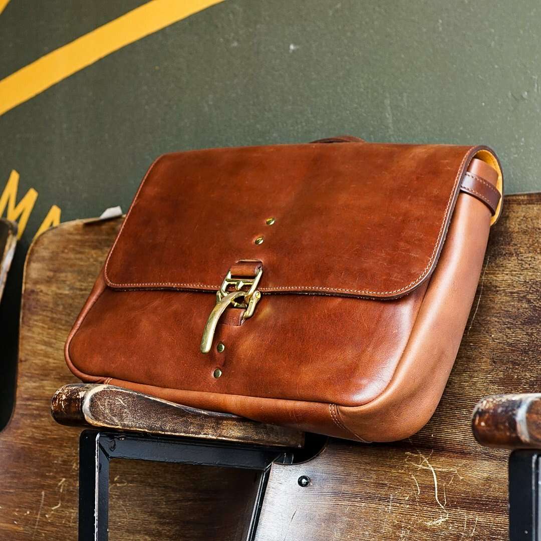Texas Messenger - Cognac King Ranch