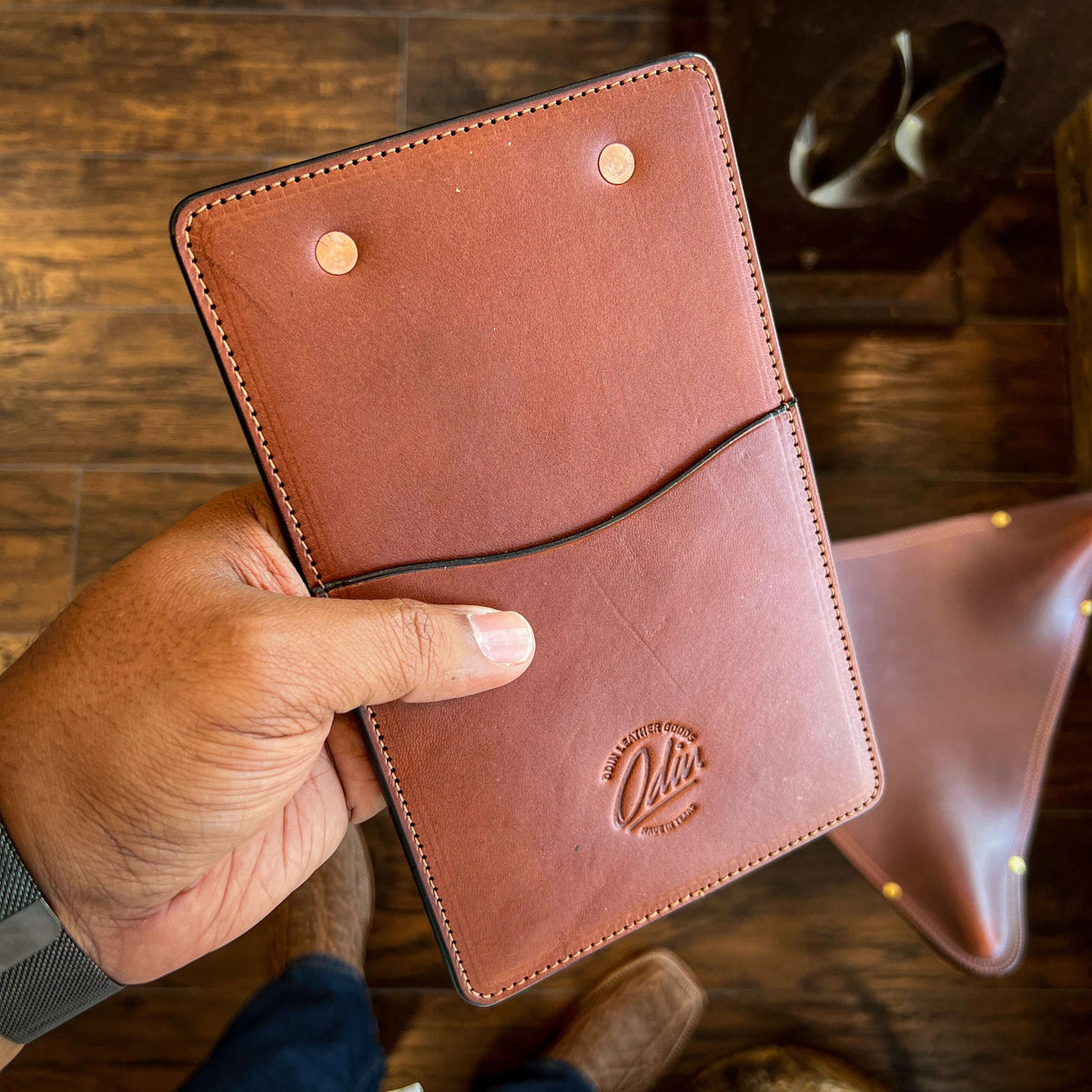 Elm Fork Clipboard (5" x 8" Notepad) / Medium Brown Bridle: Writing. Odin Leather Goods available at Odin Leather Goods