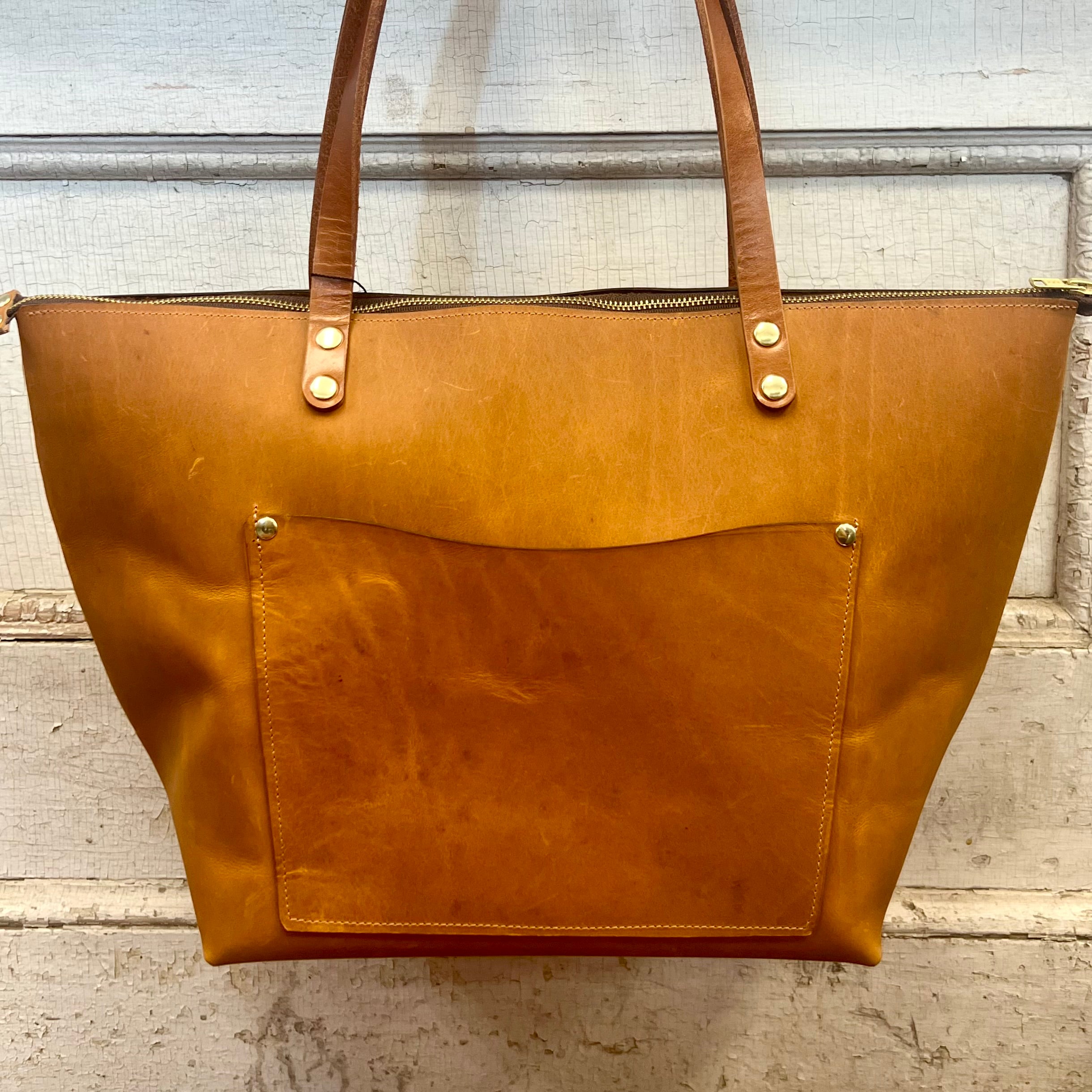 Larissa Tote