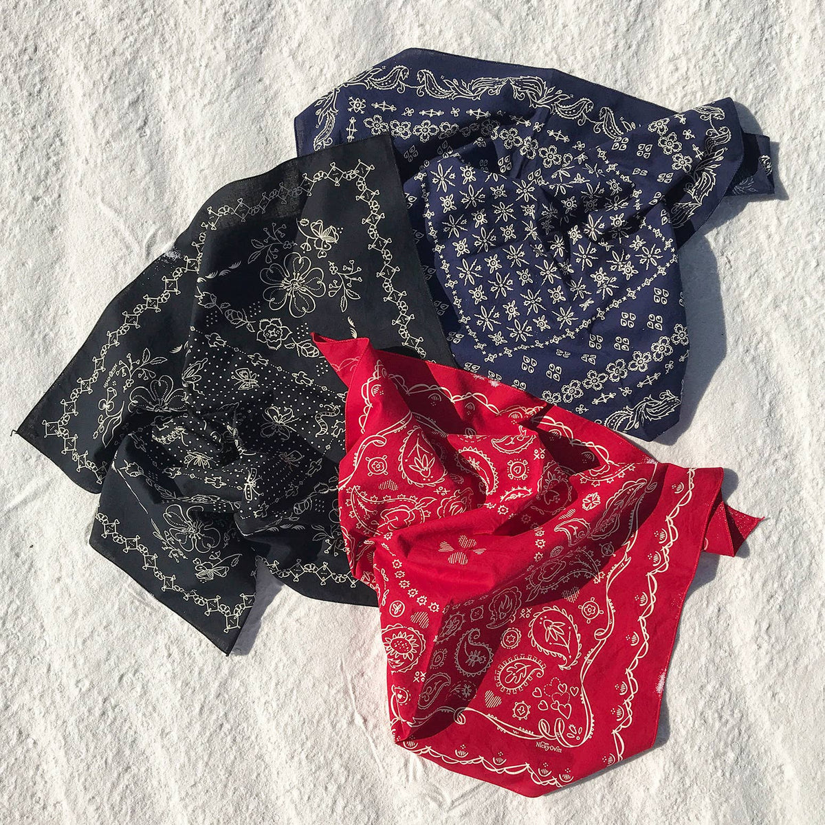 Winslow Classic Navy Bandana (22-Inch / Cotton)