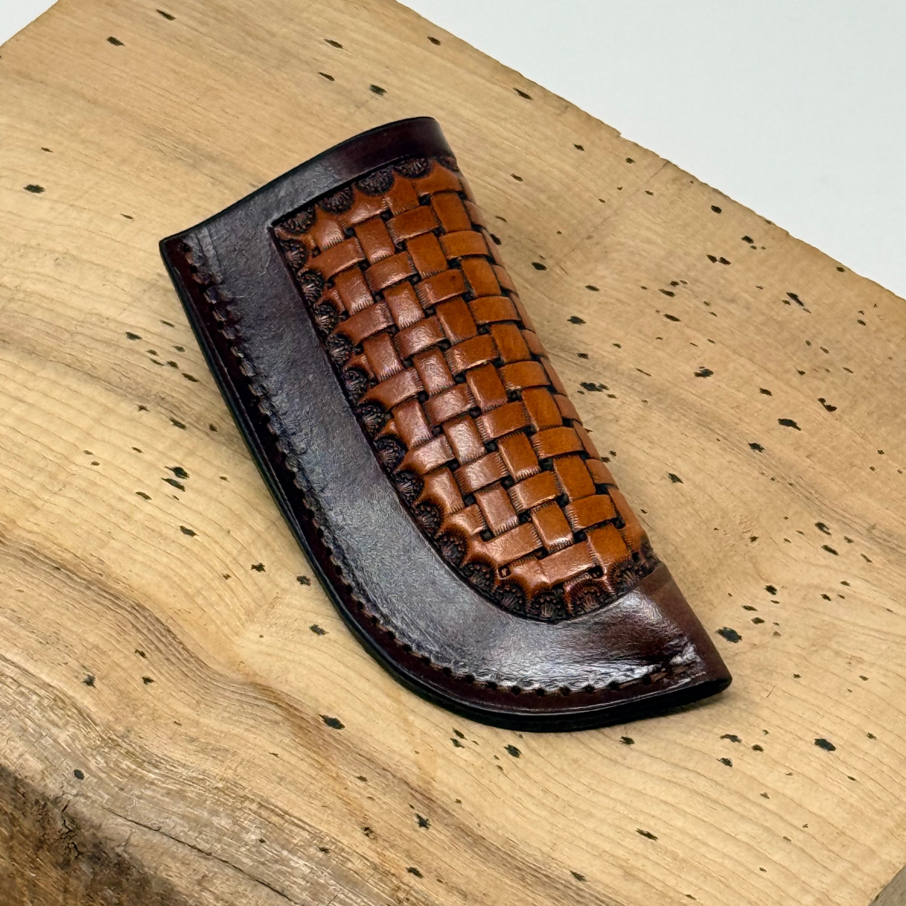 Tooled Buck Knife Sheath – Western Lattice / 003