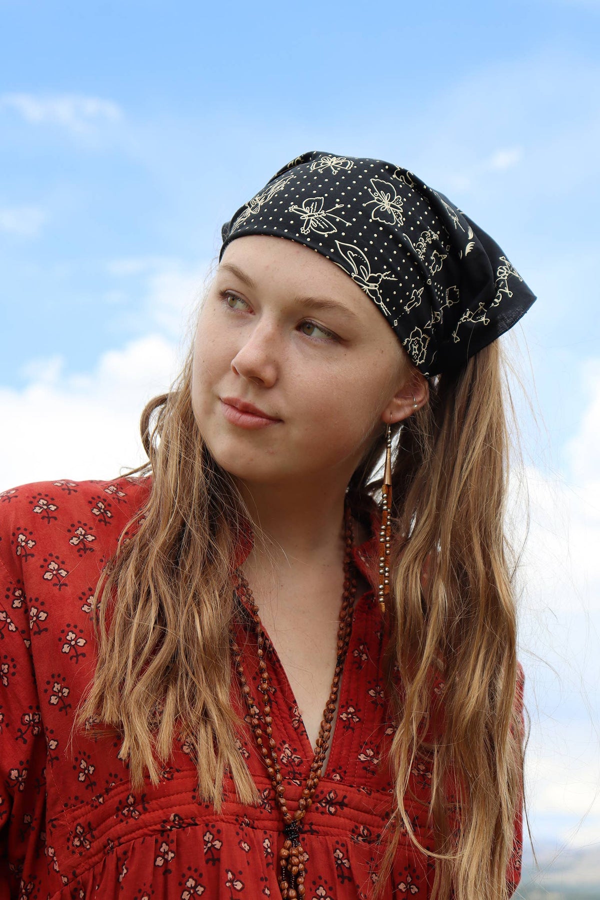 Glorieta Black Vintage-Inspired Biker Bandana (22-Inch / Cotton)
