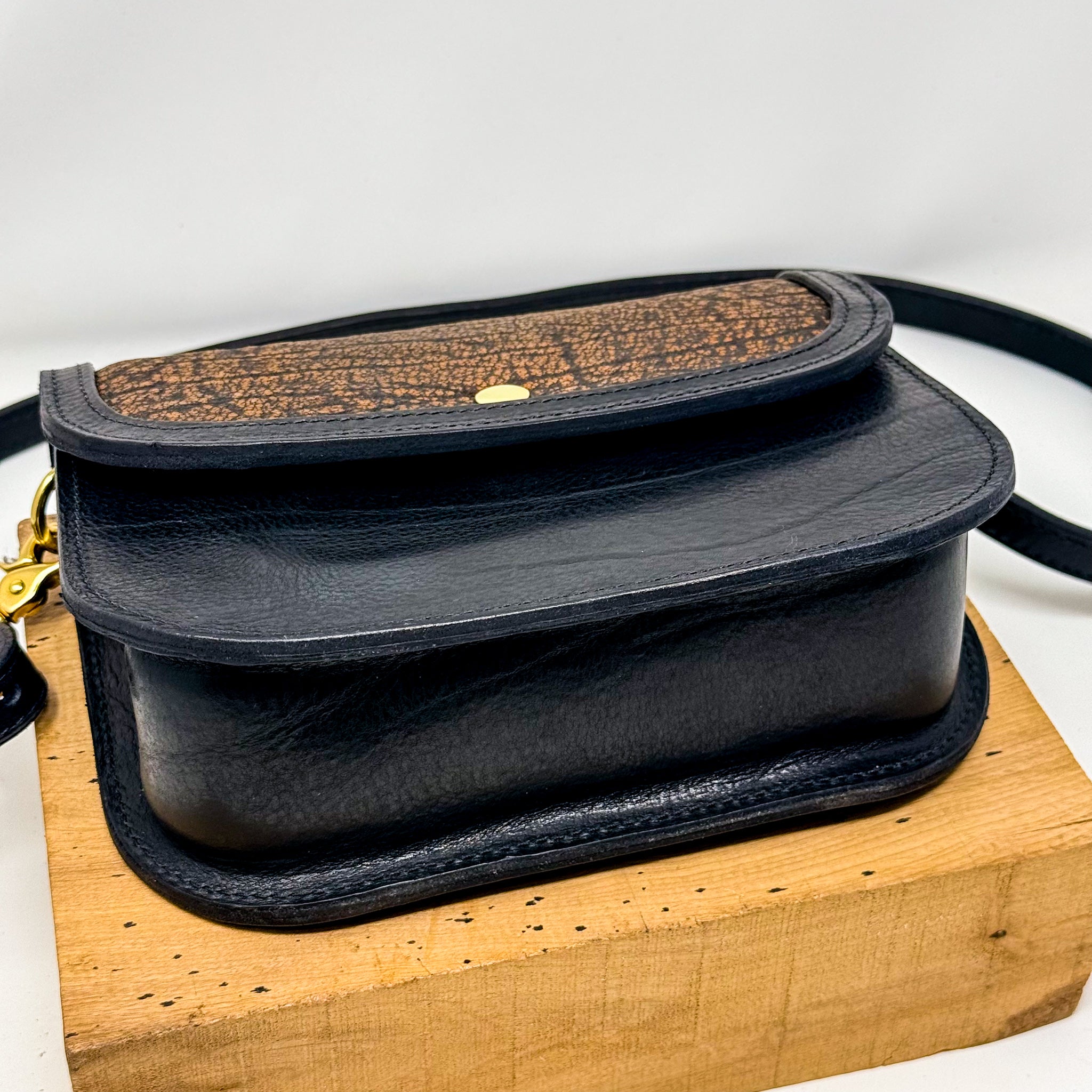 Bailey Purse w/ Wildebeest Inlay