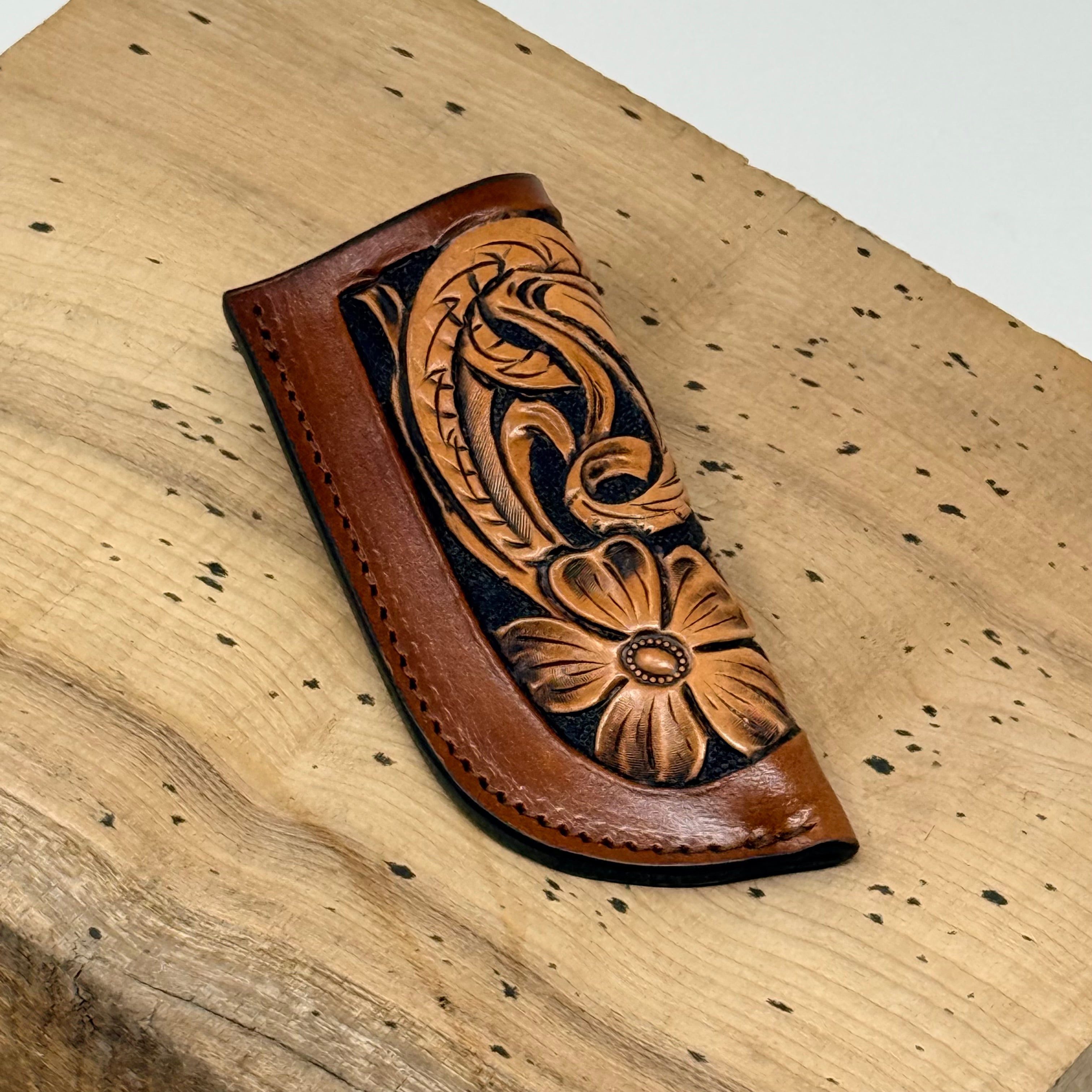Tooled Buck Knife Sheath – Western Floral / 004