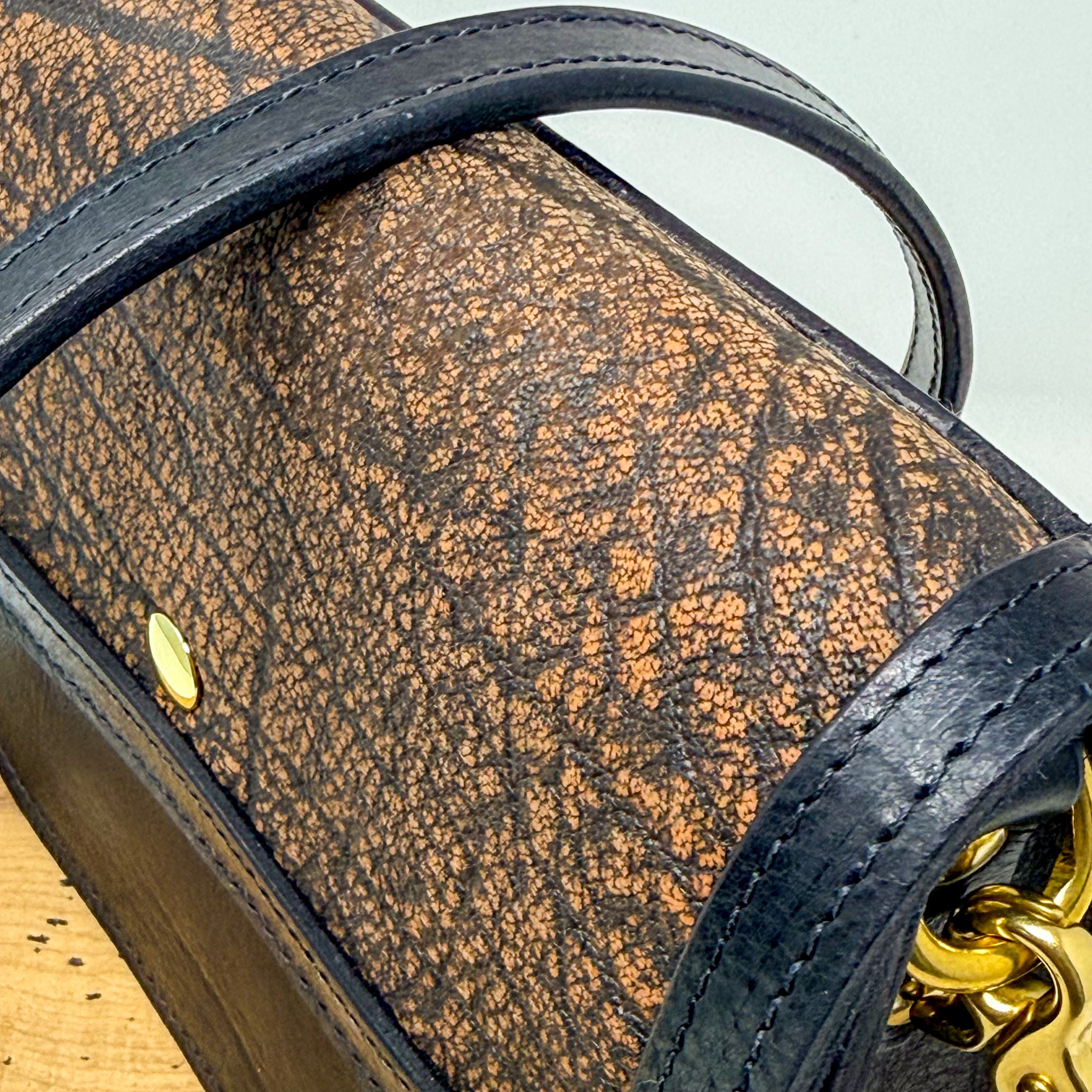 Bailey Purse w/ Wildebeest Inlay