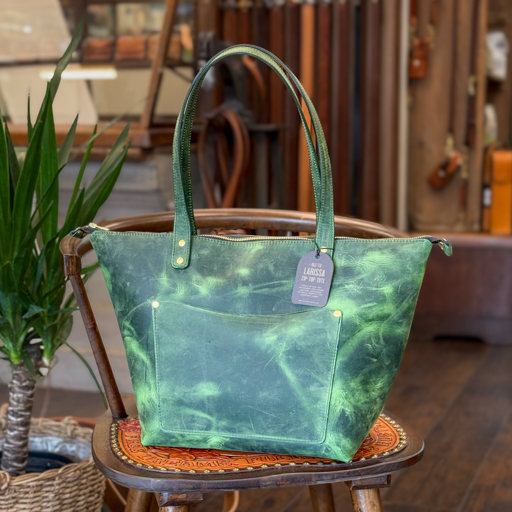 Larissa Tote - Traveler Collection