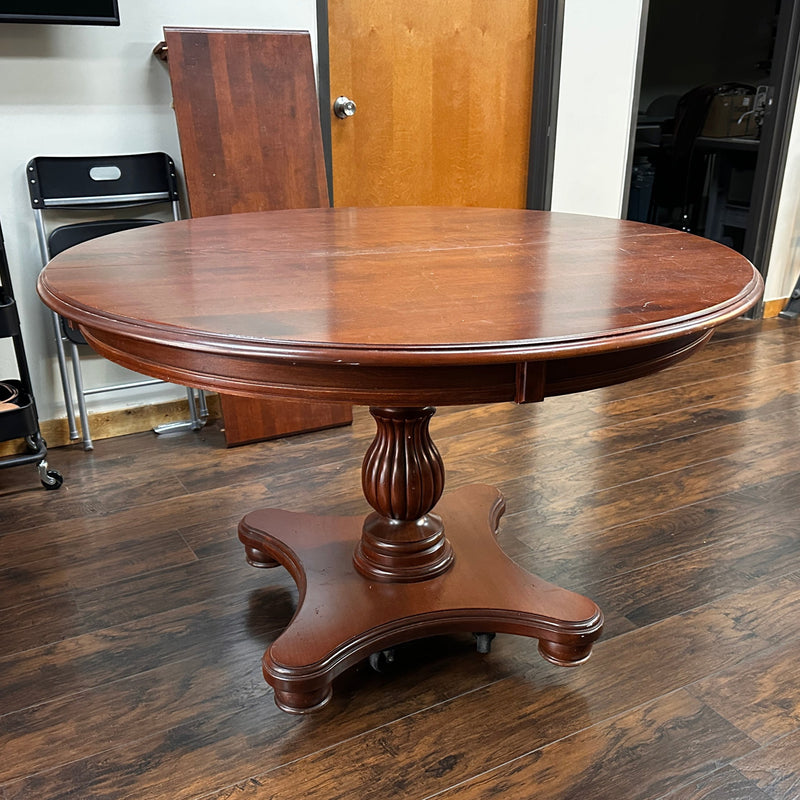 Round Estate Dining Table (50”)