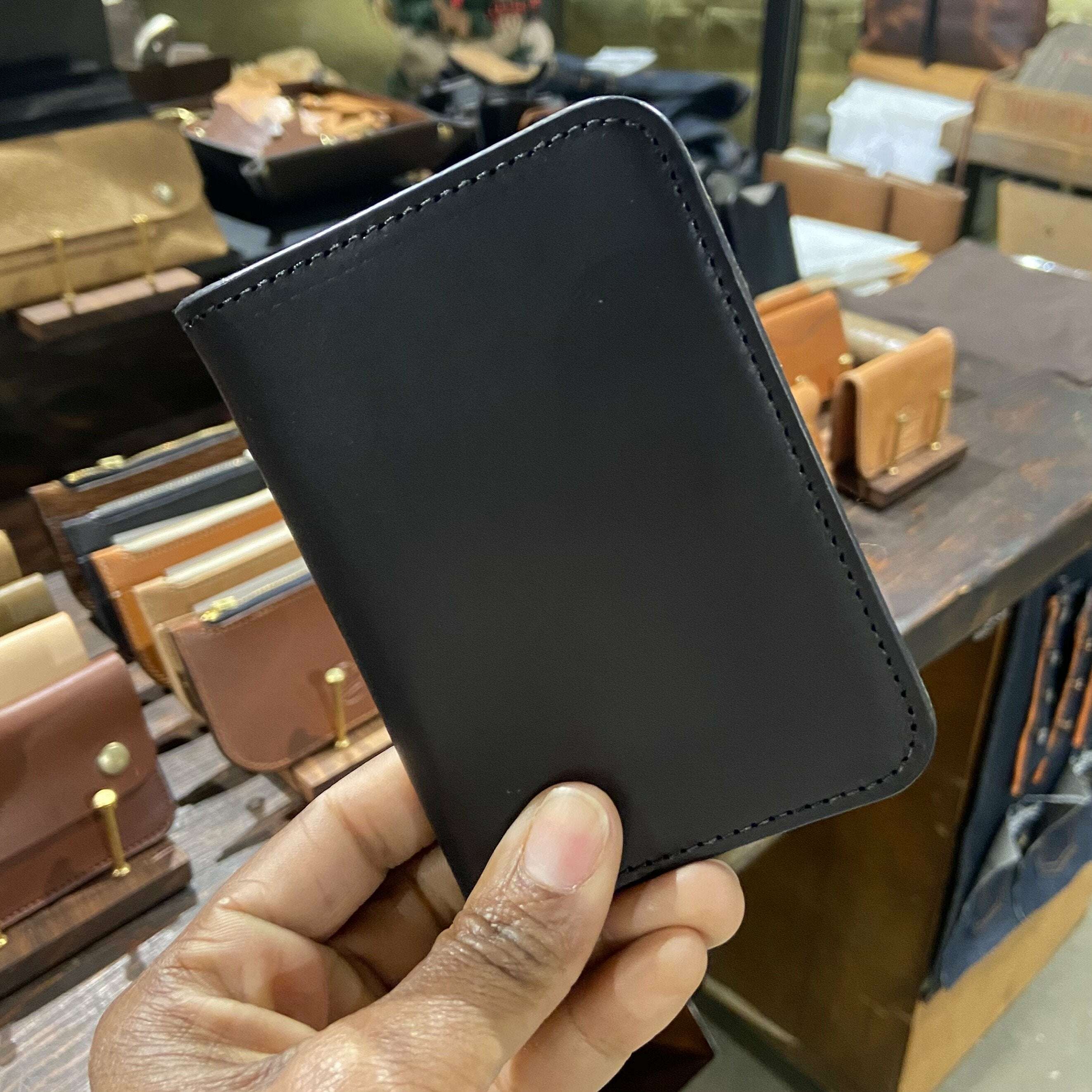 Laten Mid-Size Wallet