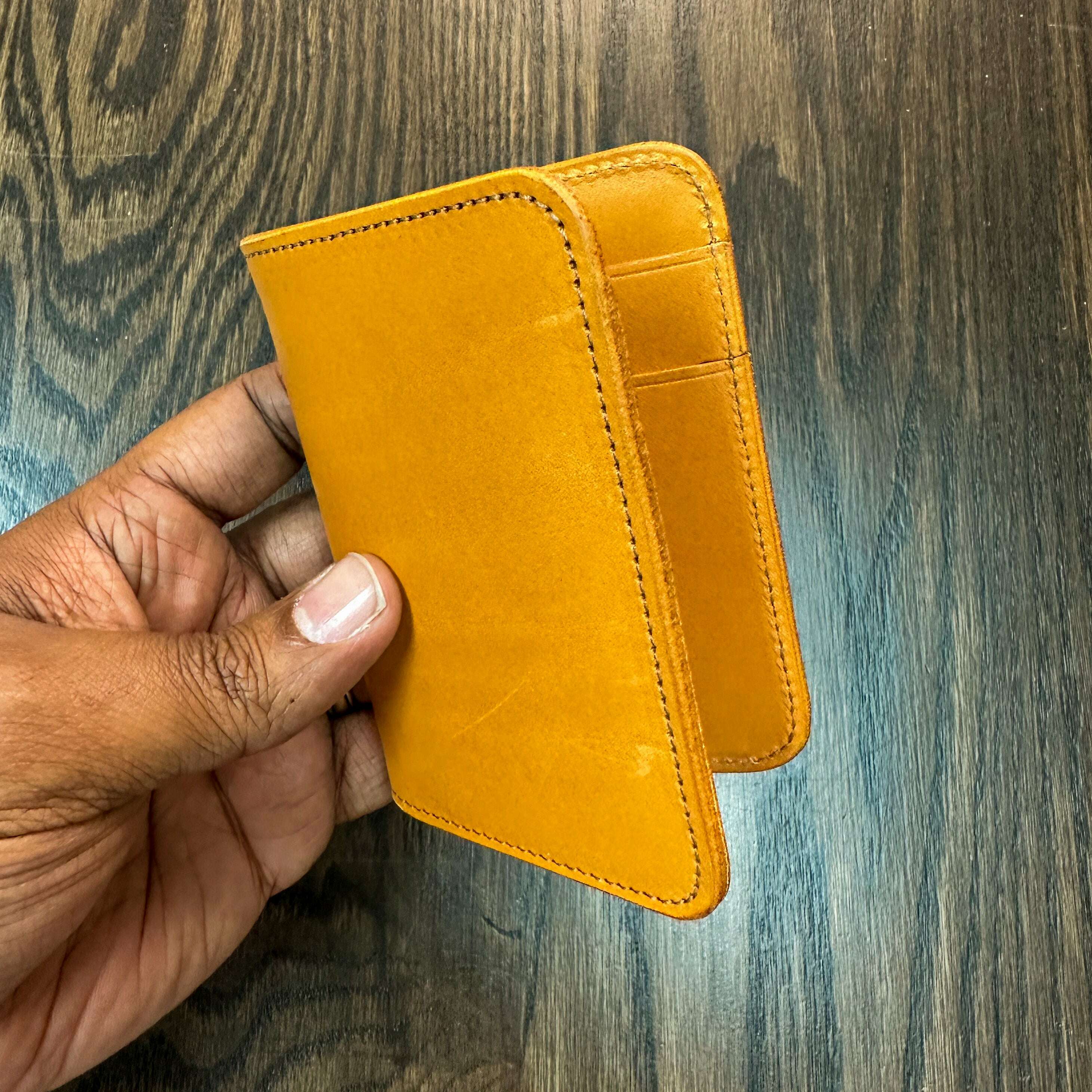 Laten Mid-Size Wallet