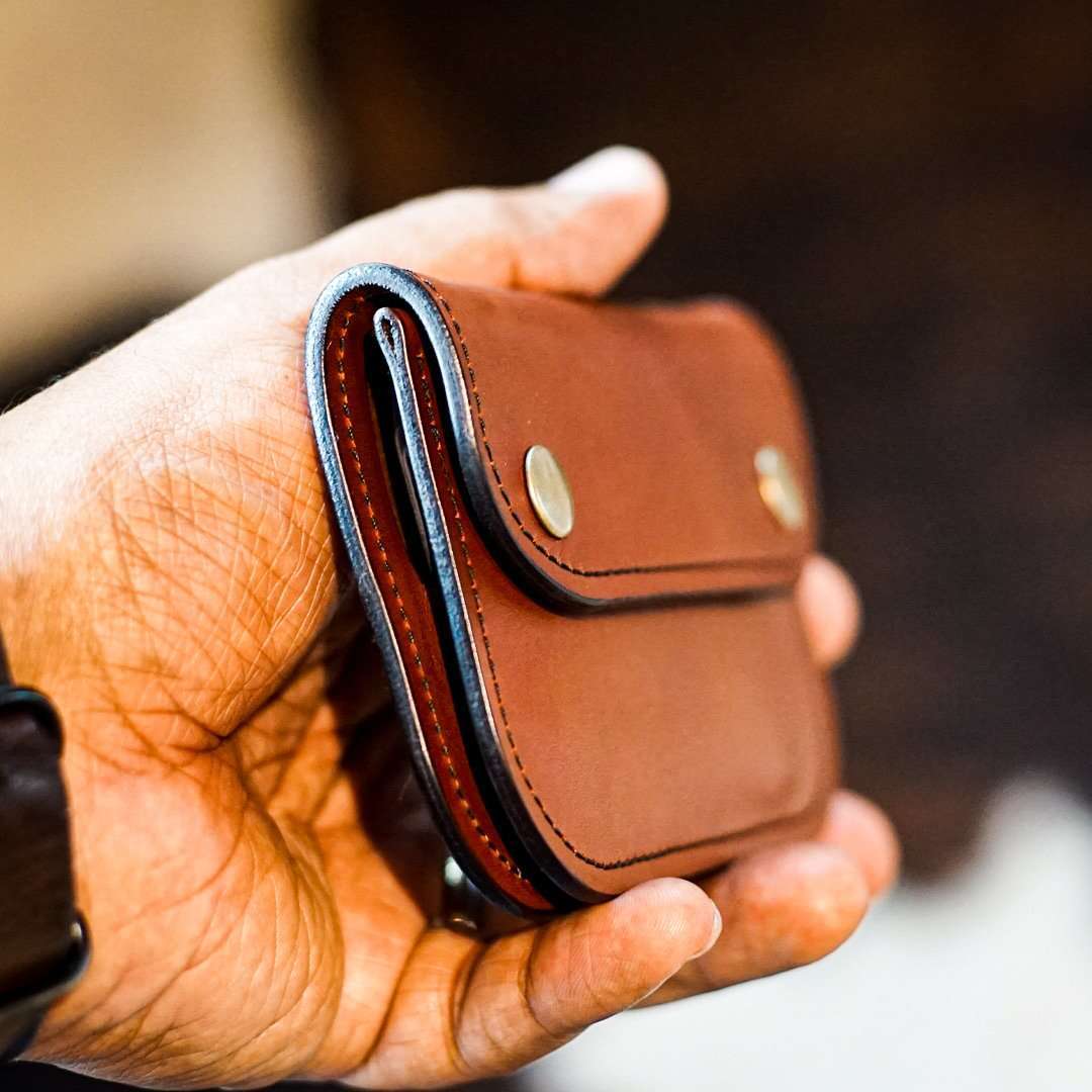 ◆VALLUAT◆ Odin mini walletBrown isbn-8 Mini-Trucker